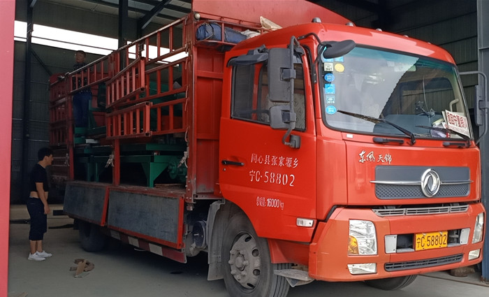 斜拉式預(yù)制構(gòu)件生產(chǎn)線(xiàn)裝車(chē)